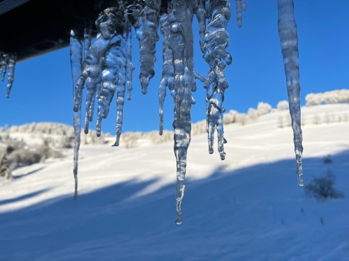Haus-am-Bach-Todtnauberg_Eiszapfen