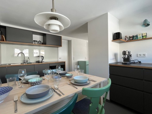 Haus-am-Bach-Todtnauberg_Ferienwohnung_Küche_Esstisch-2